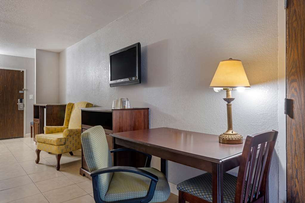 Rodeway Inn Clermont Habitación foto